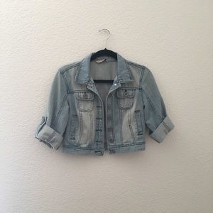 Cropped denim jacket